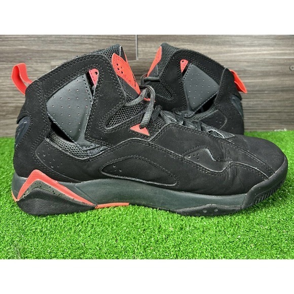Nike Air Jordan True Flight Black Infrared 23 size 8 Air‎ Jordan - Picture 2 of 10
